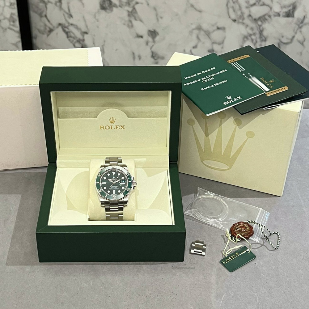 Submariner Date “Hulk” - Rolex | Watch Link