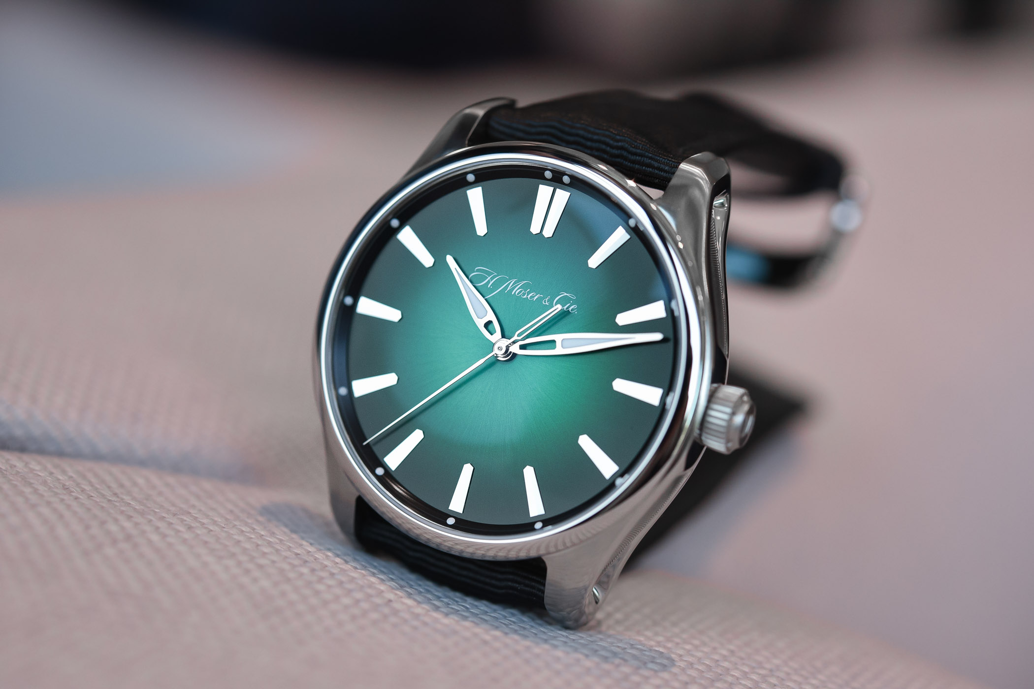 Hands-On - H. Moser & Cie Pioneer Centre Seconds Cosmic Green (Specs & Price)