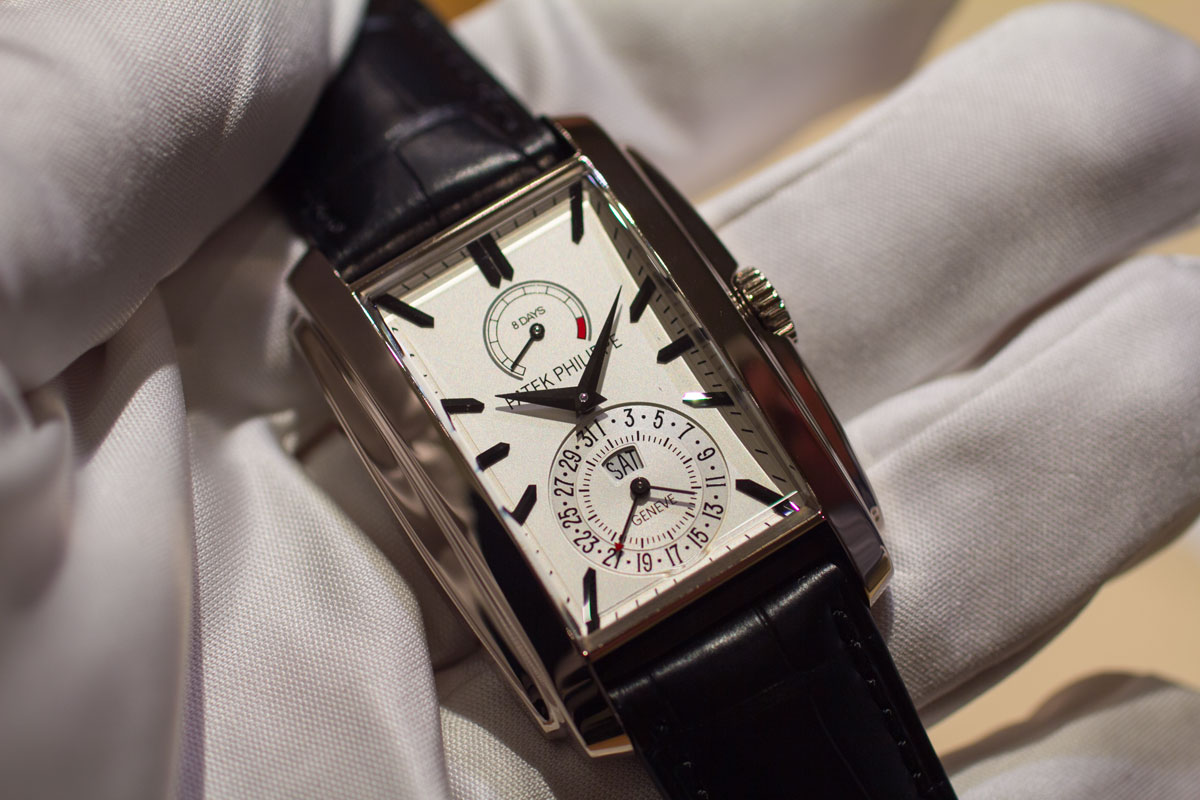 The New Patek Philippe ref. 5200G - Gondolo 8 Days with Day & Date Indication - Monochrome Watches