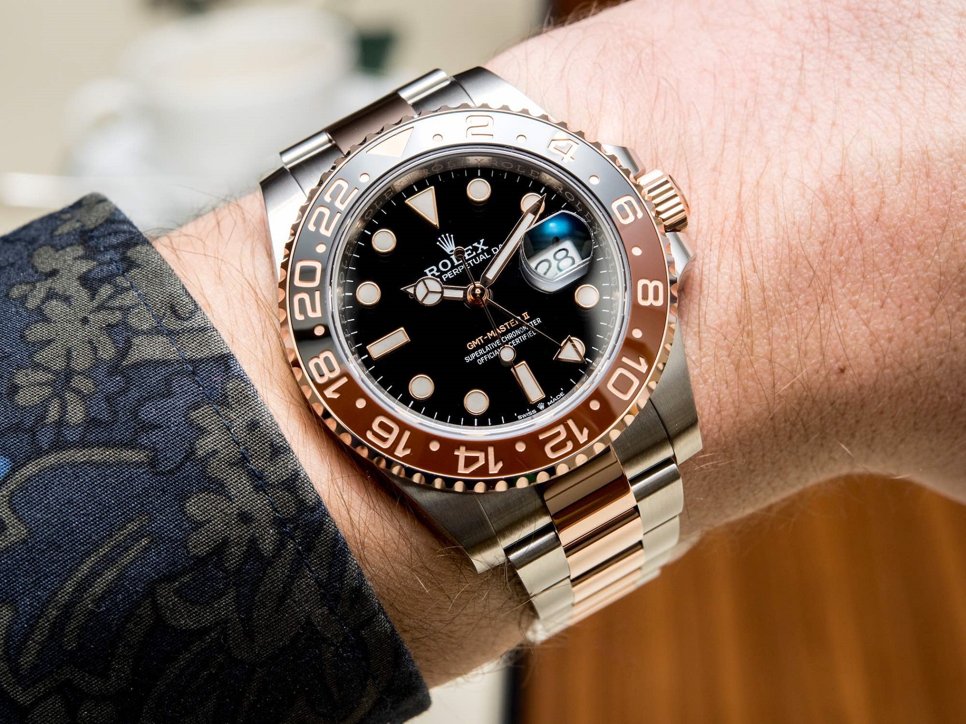 Rolex GMT-Master II 126711CHNR &#039;Root Beer&#039; Watch Hands-On | aBlogtoWatch