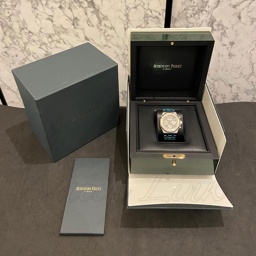Royal_Oak_Chronograph_3Jn06d.jpeg