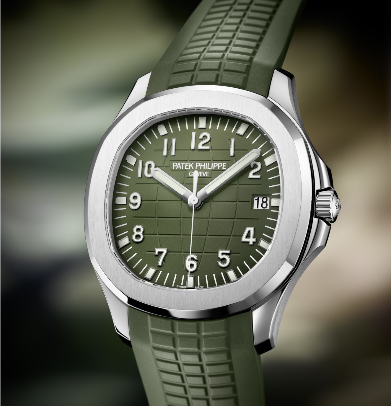 This Is Why The Patek Aquanaut 5168G Is Better Bigger [PRICE]