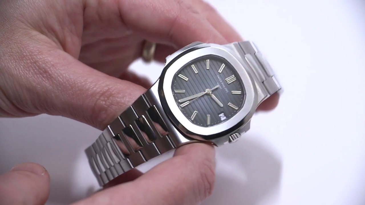 Patek Philippe Nautilus 5711/1A-010 Watch Review | aBlogtoWatch - YouTube