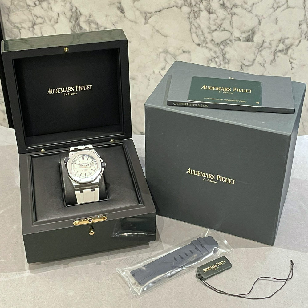 Royal Oak Offshore Diver Audemars Piguet Watch Link